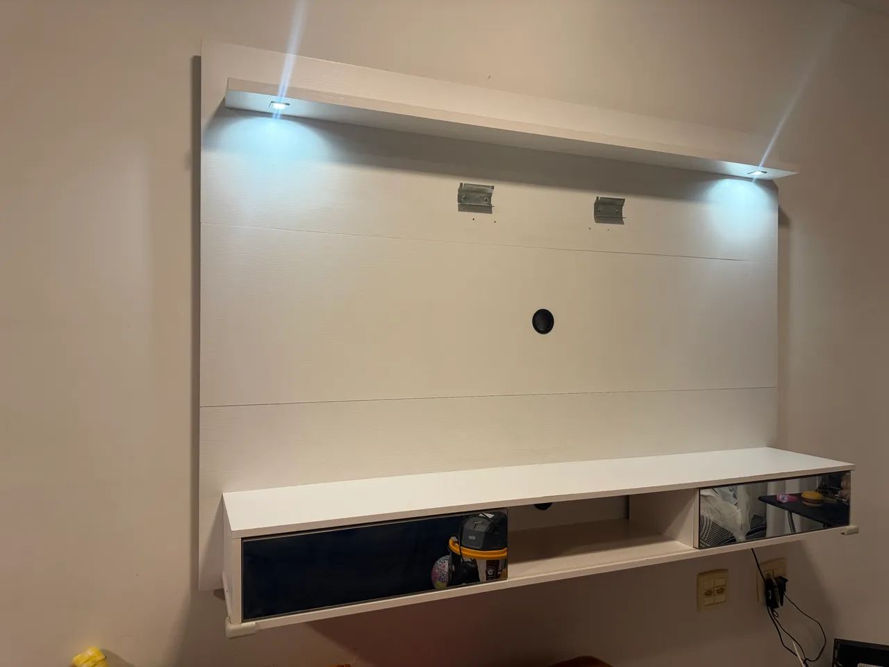 Painel de TV com luz de led 64717211105539121