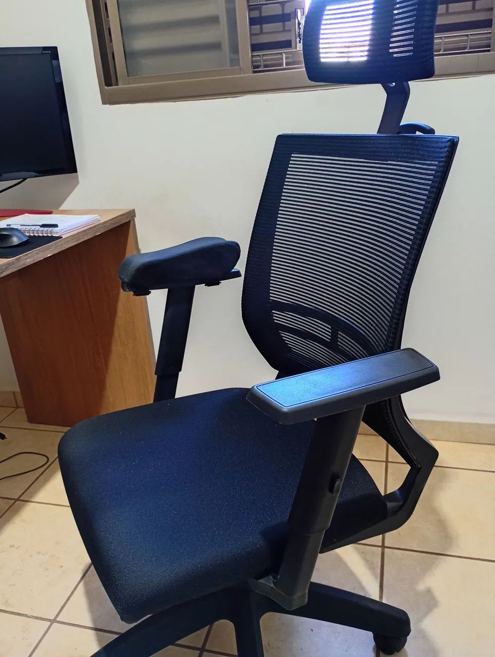 Cadeira ergonômica64231815613569120