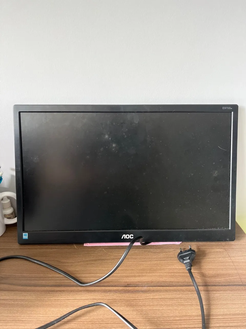 Monitor AOC 18.5 polegadas E970Sw - Ótimo estado