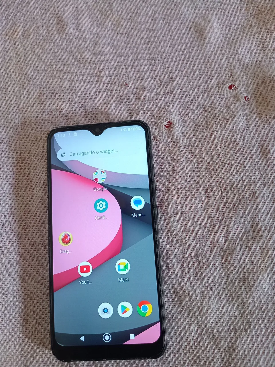 LG K22 plus todo bom sem defeitos, já com película e capa protetora. Só marcas de uso .
