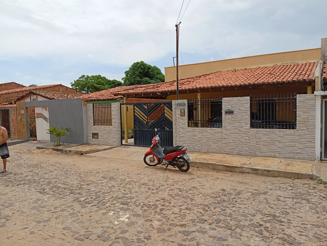 casa com 2 quartos sendo 1 suíte em Parnaíba-PI