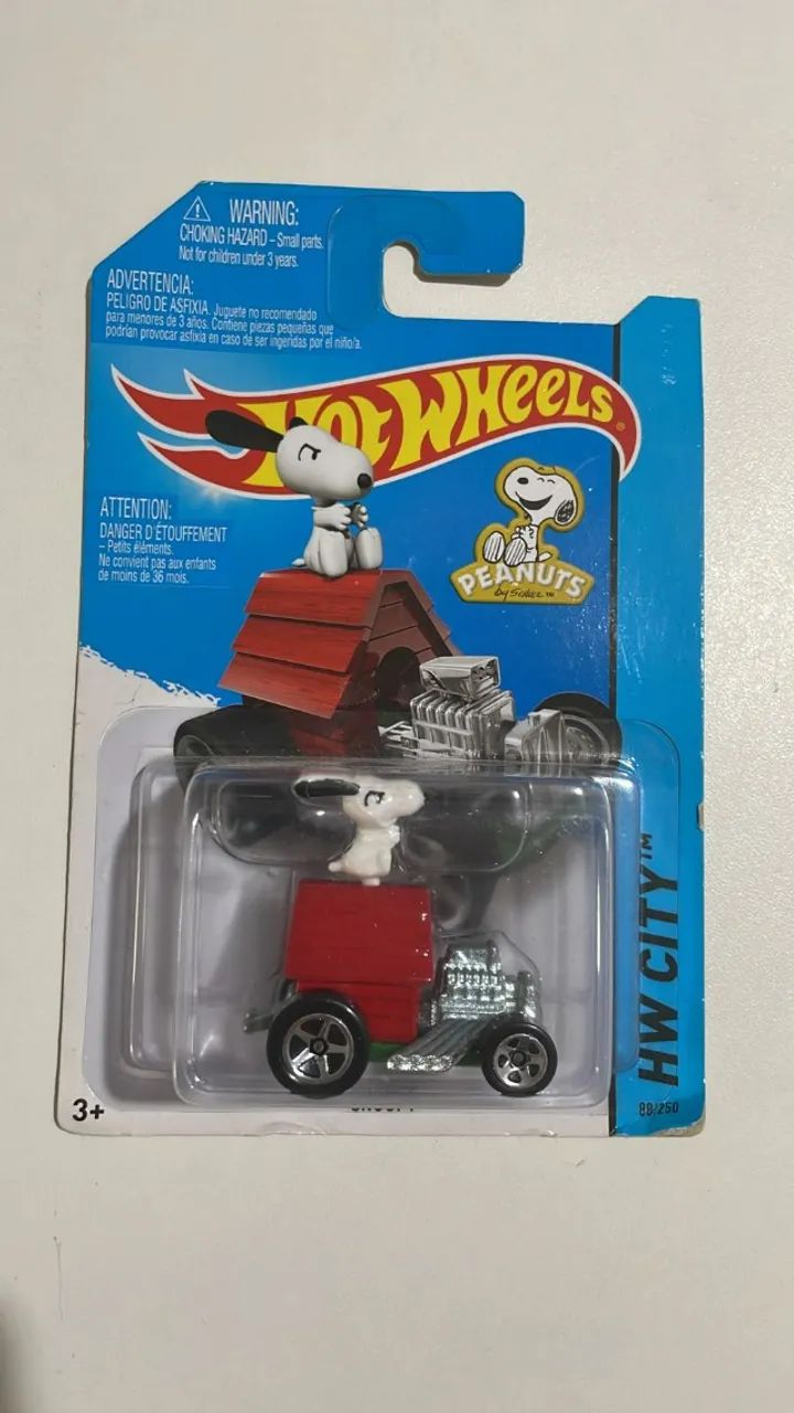 Hot Wheels Snoopy