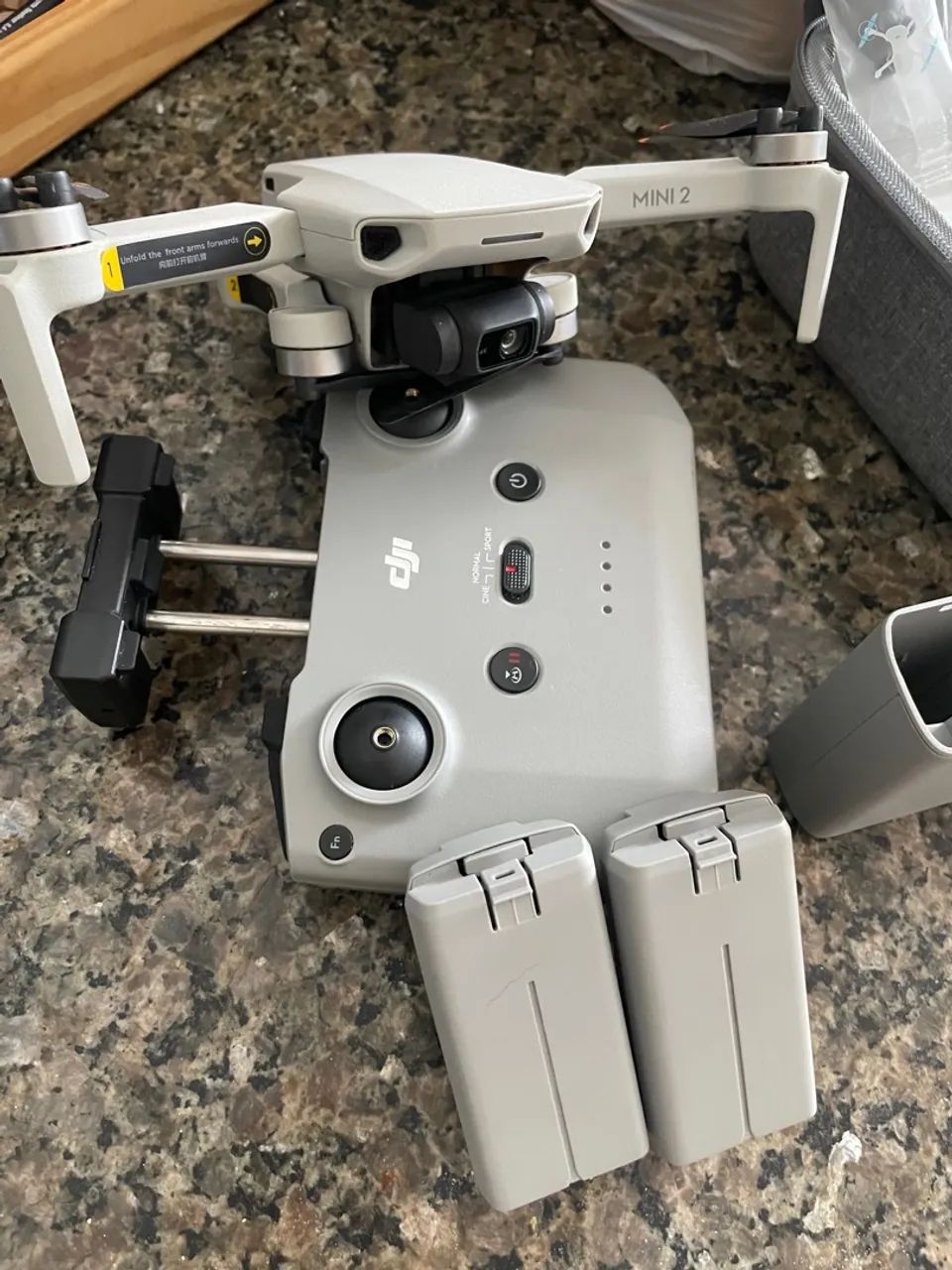 Drone DJI Mini 2 com Controle Remoto