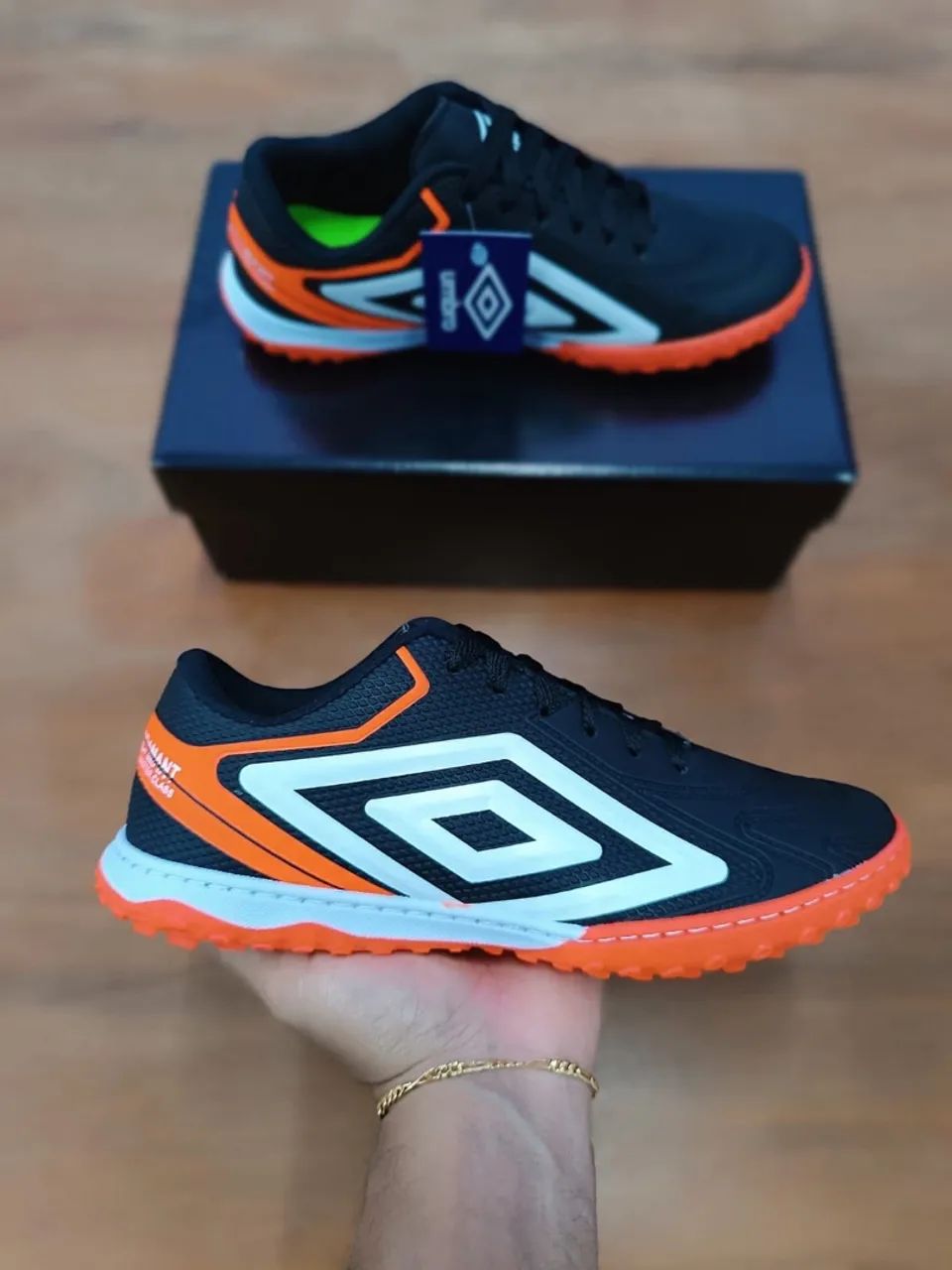 Chuteira Nike Mercurial - Tamanho 35/36 - Foto 2