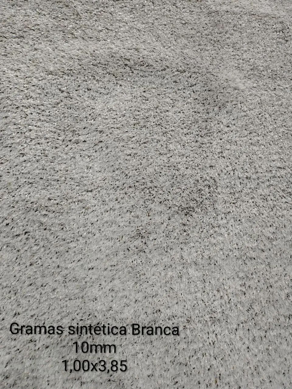 Grama sintética Branca 