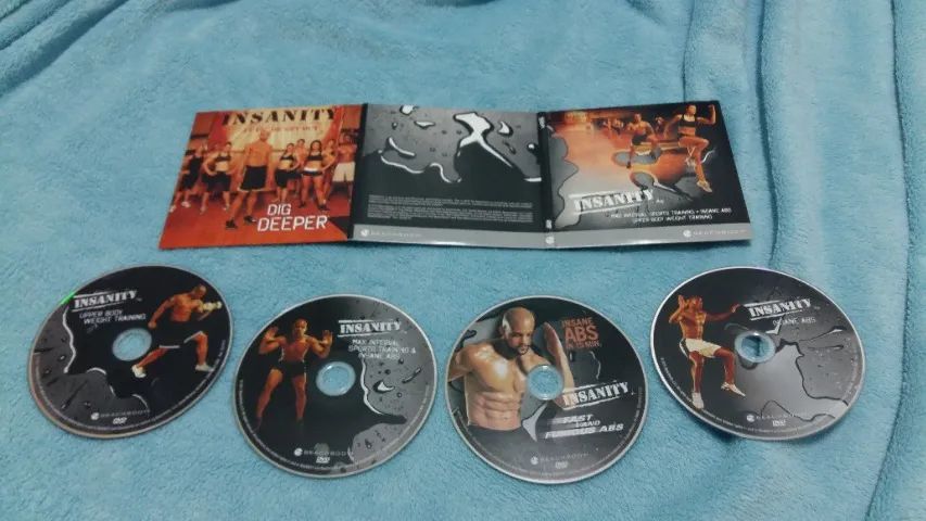 Colecao de DVDs Insanity -  4 DVD's - Foto 2
