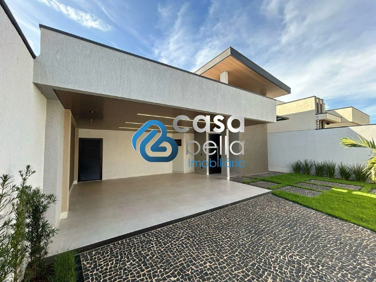 CASA DE ALTO PADRÃO - QUADRA 108 NORTE