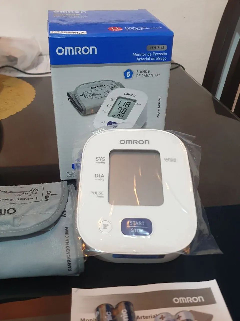 Aparelho de Pressão Arterial OMRON HEM-7142