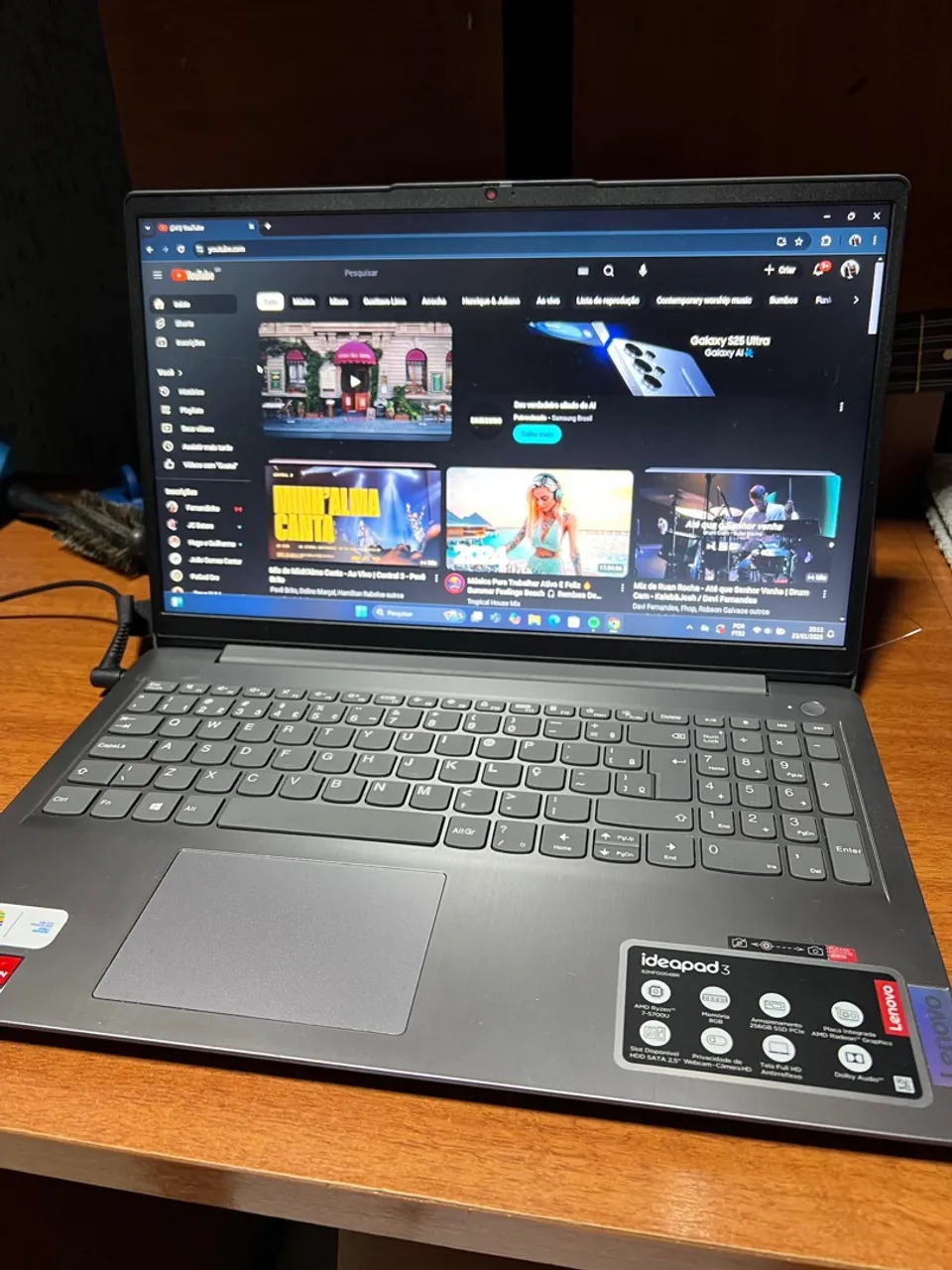 Notebook Lenovo Ideapad 3 - AMD Ryzen 3 - 8GB RAM - 256GB SSD