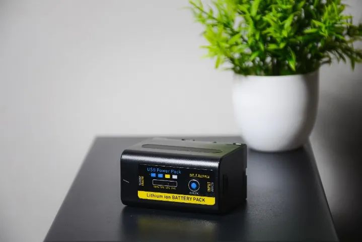 (NOVA) Bateria batmax 6400mah para led e câmeras - Foto 4