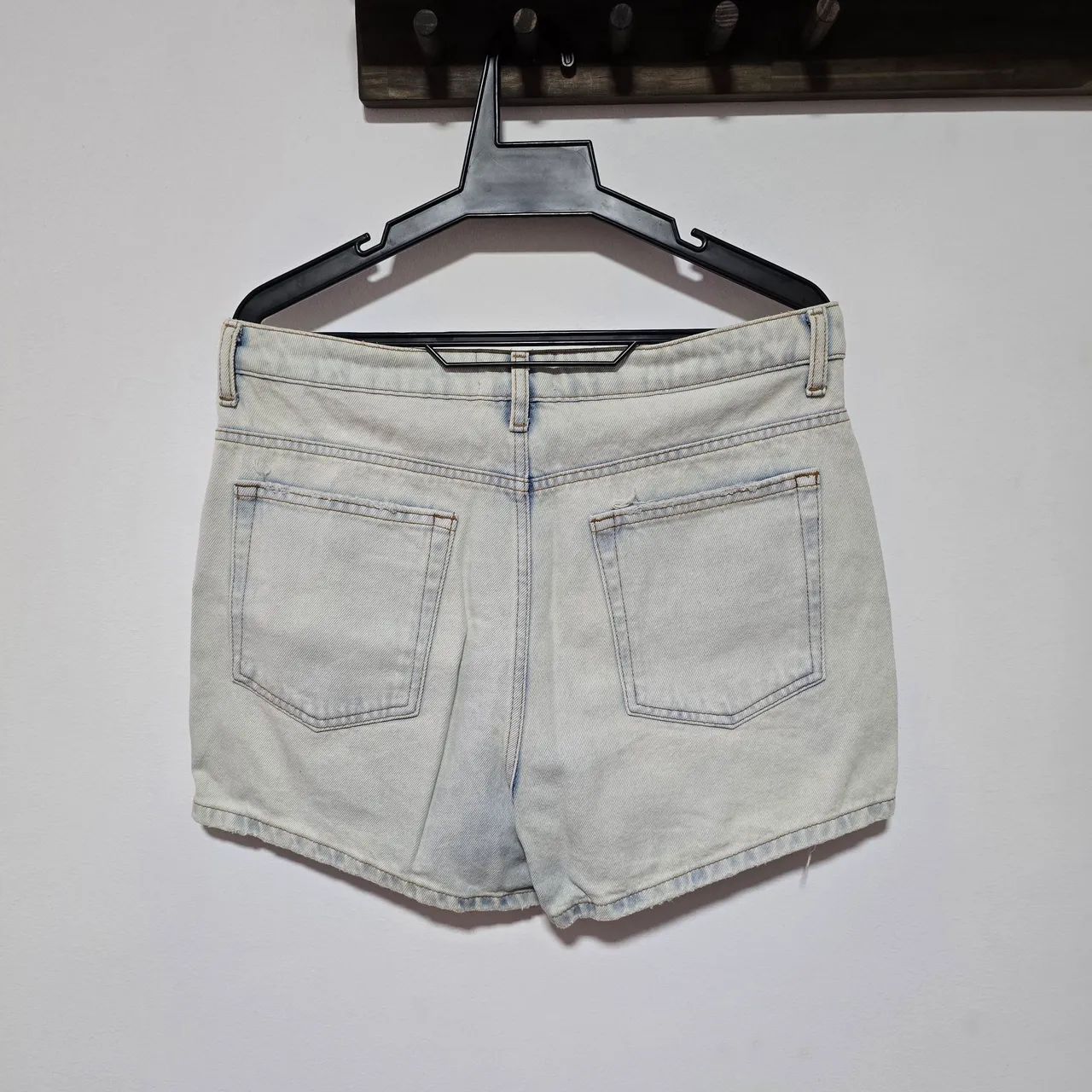 Shorts Jeans Destroyer - Amaro Denim - Tam 44 - Foto 2