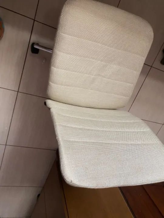 Cadeira giratória R$ 150,00 - Foto 3