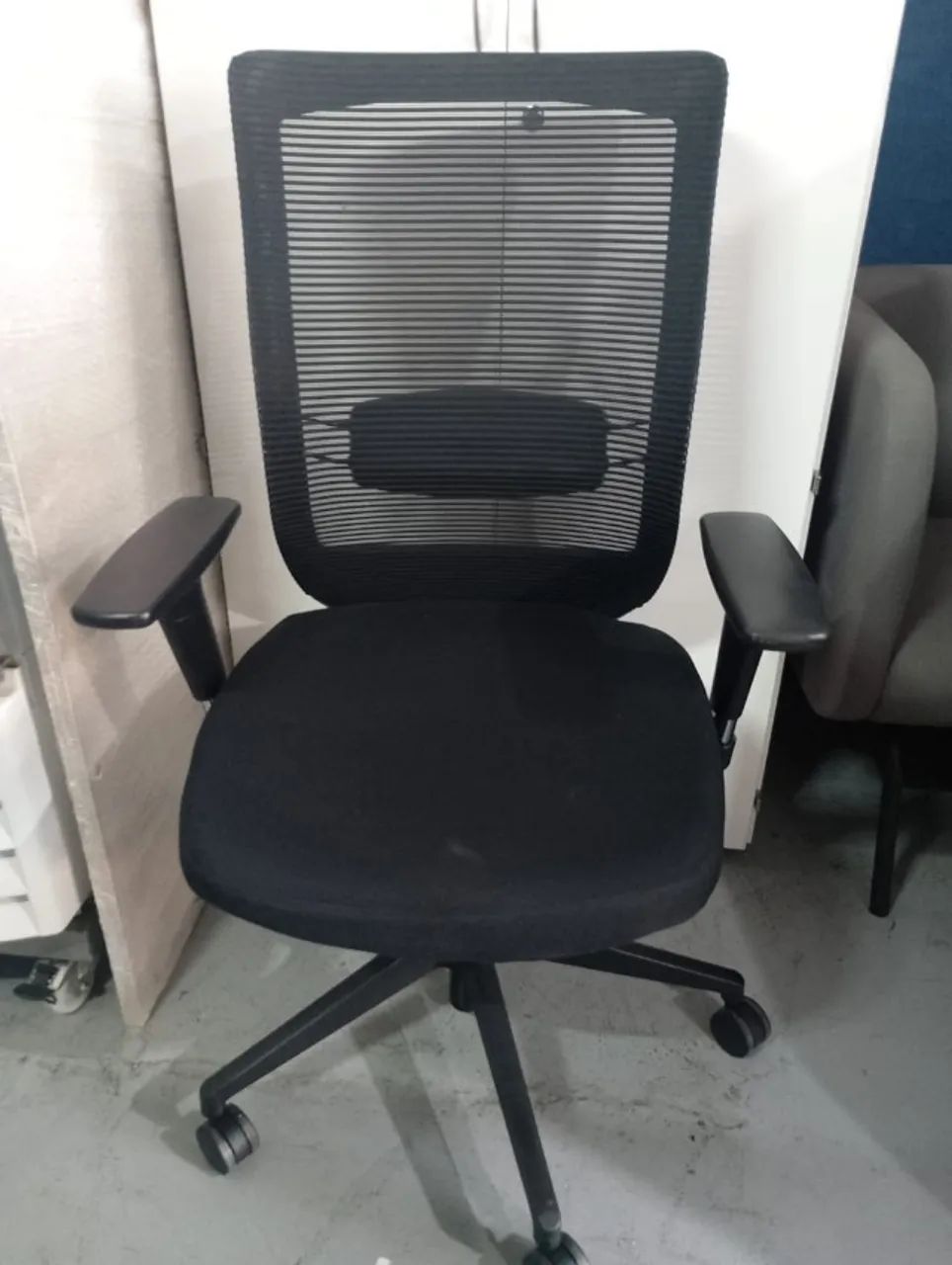 Cadeira de escritório  Giroflex - Modelo Presidente  - Foto 6