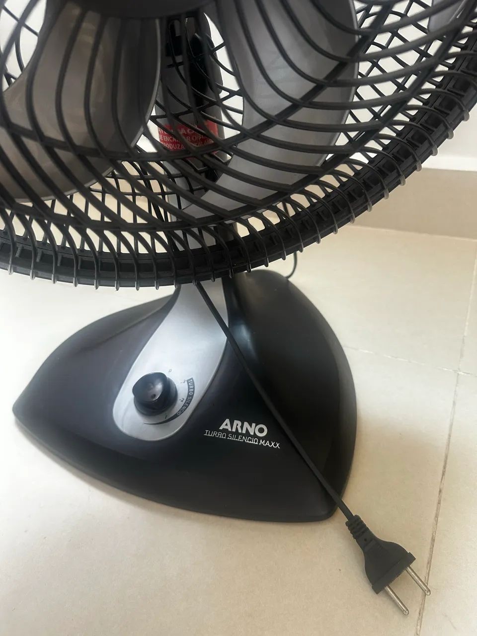 Ventilador de mesa (funcionando perfeitamente) - Foto 3