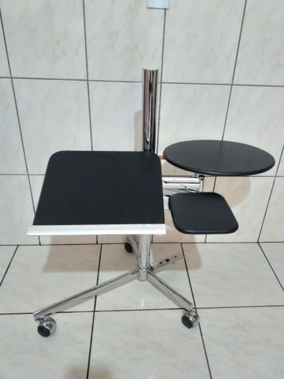 Mesa Ergonômica para NoteBook c/revisteiro e Mouse Pad - Foto 2
