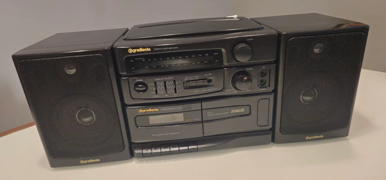 Som Gradiente CS-7 - Stereo Tuner Amplifier