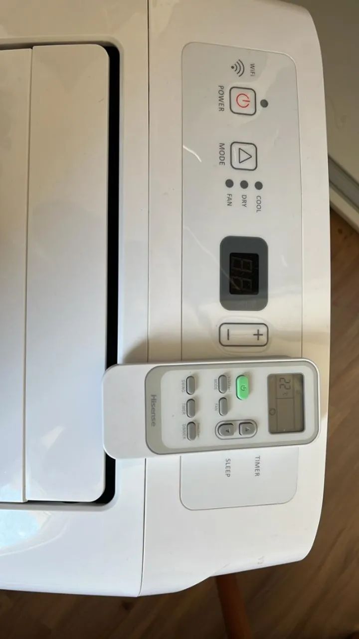 Ar Condicionado Portátil Wi-Fi Hisense com 12.000 BTUs,  - AP-12CWBRNPS01 (SEMINOVO)