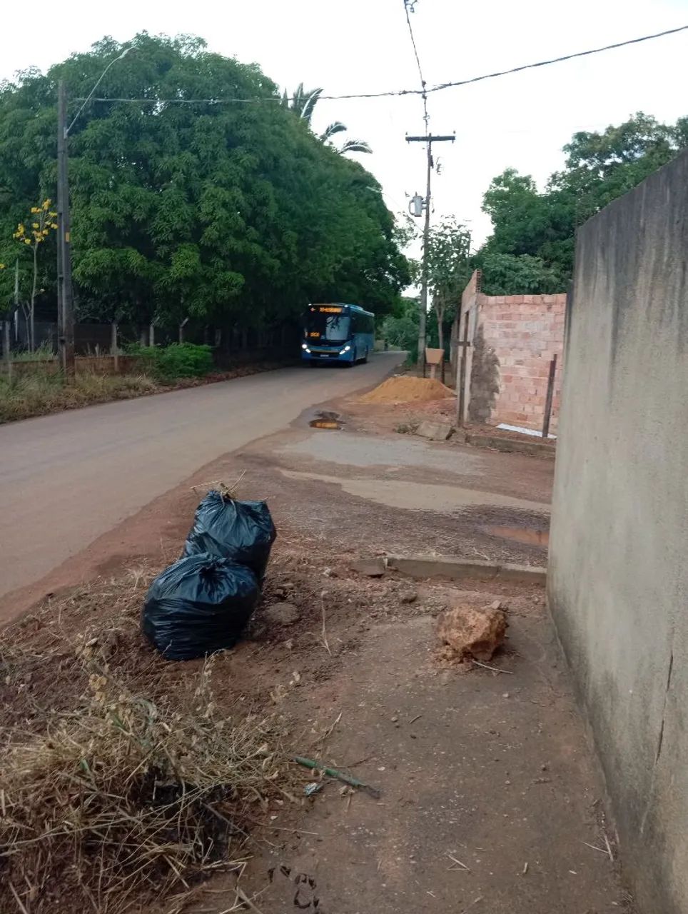 Terreno de esquina 17x20 - Foto 5