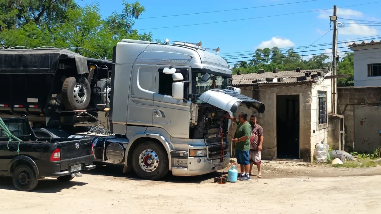 Elétrico e Acoplado CAMINHÕES FRIGORÍFICOS VANS E FIORINO - Foto 2