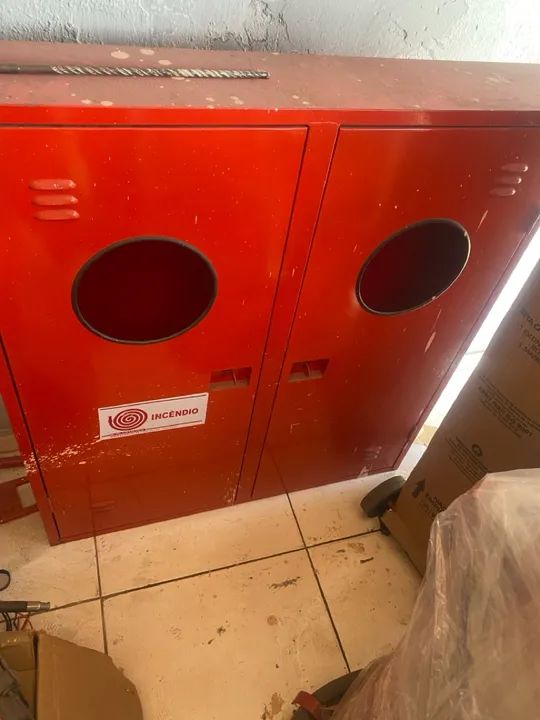 Armário de Incêndio - 2 Portas