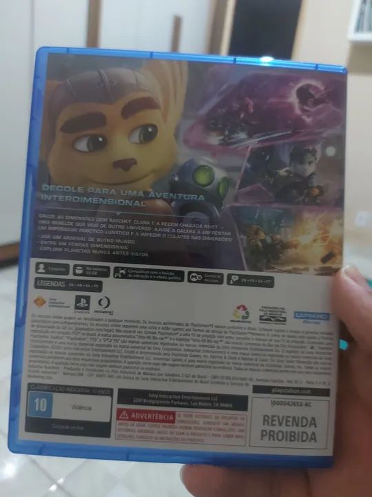 Ratchet clank em uma outra dimensão e returnal - Foto 6