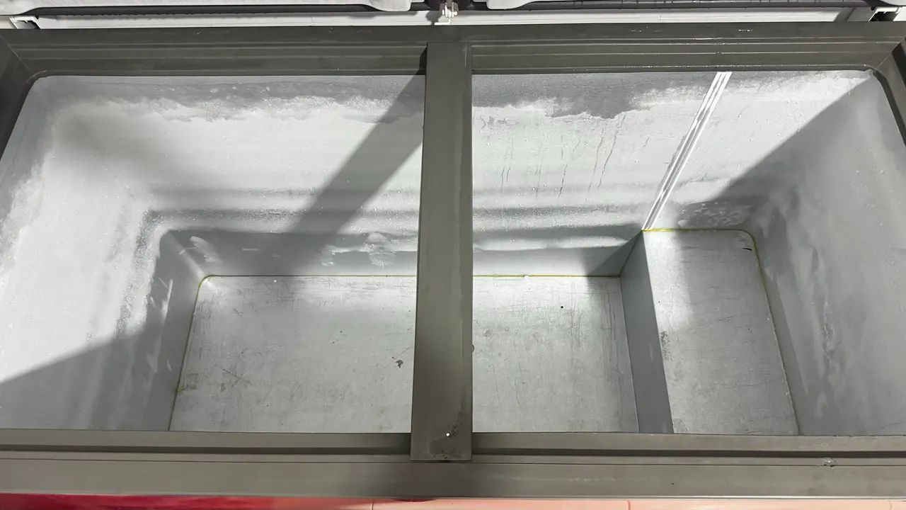 Freezer horizontal Cônsul  2 portas 127v excelente  - Foto 3