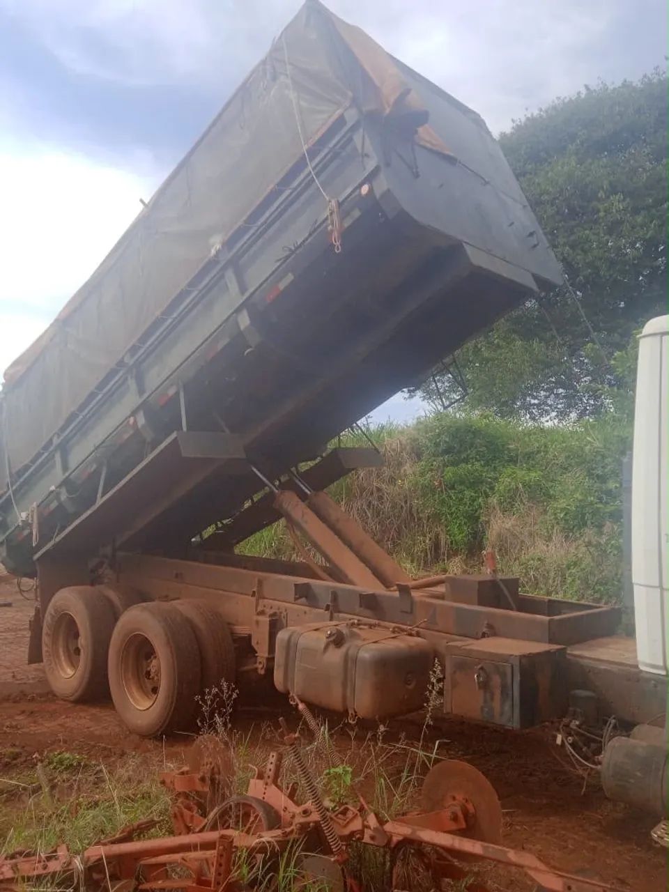 Caçamba a venda ou troca  - Foto 2