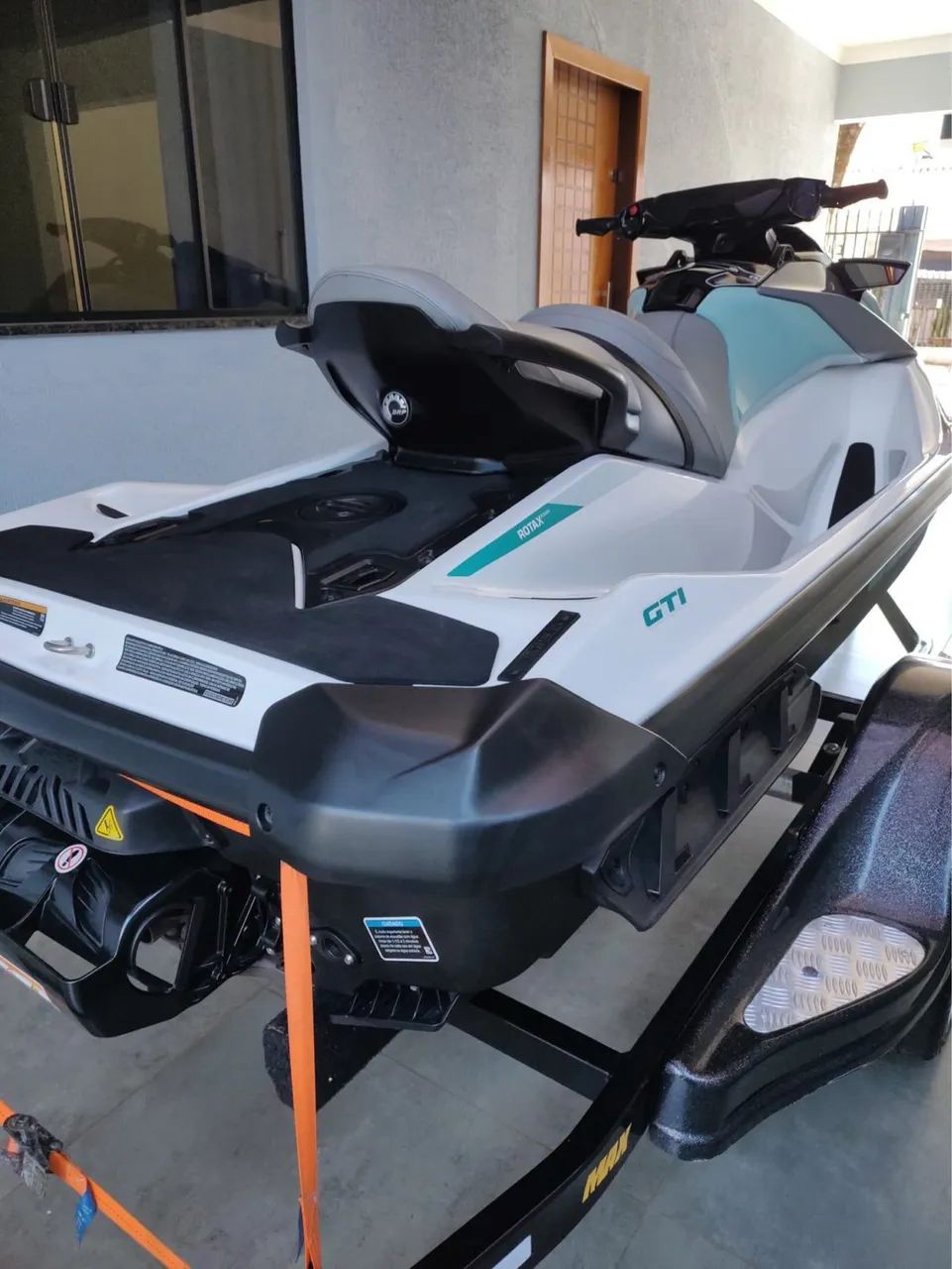 Vendo conjunto jetski + carreta Angola 