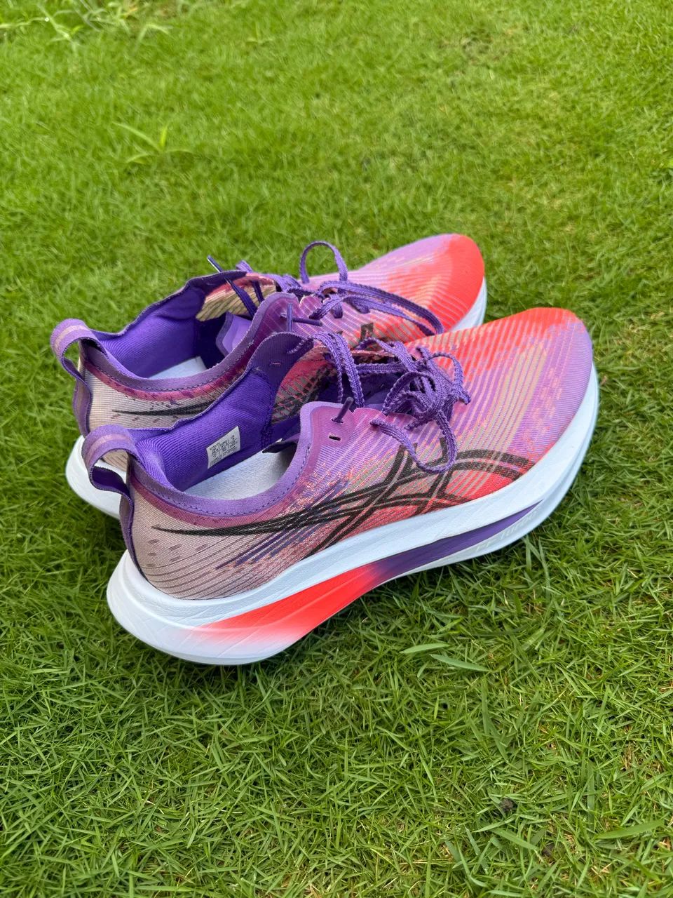 【ML】キャシー・ラング Asics Megablast- 39 - Calçados Esportivos - Artur Lundgren I
