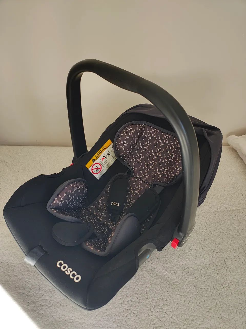 Vendo carrinho de bebê 2 em 1 triciclo - Foto 5