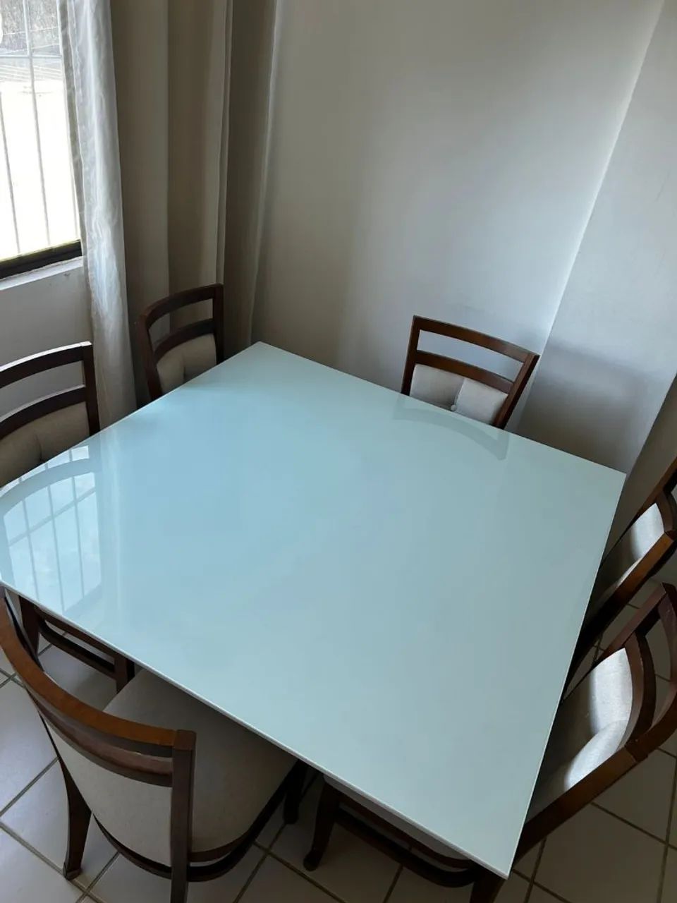 Conjunto de Mesa e cadeiras de Alto Padrão 6-8 lugares 