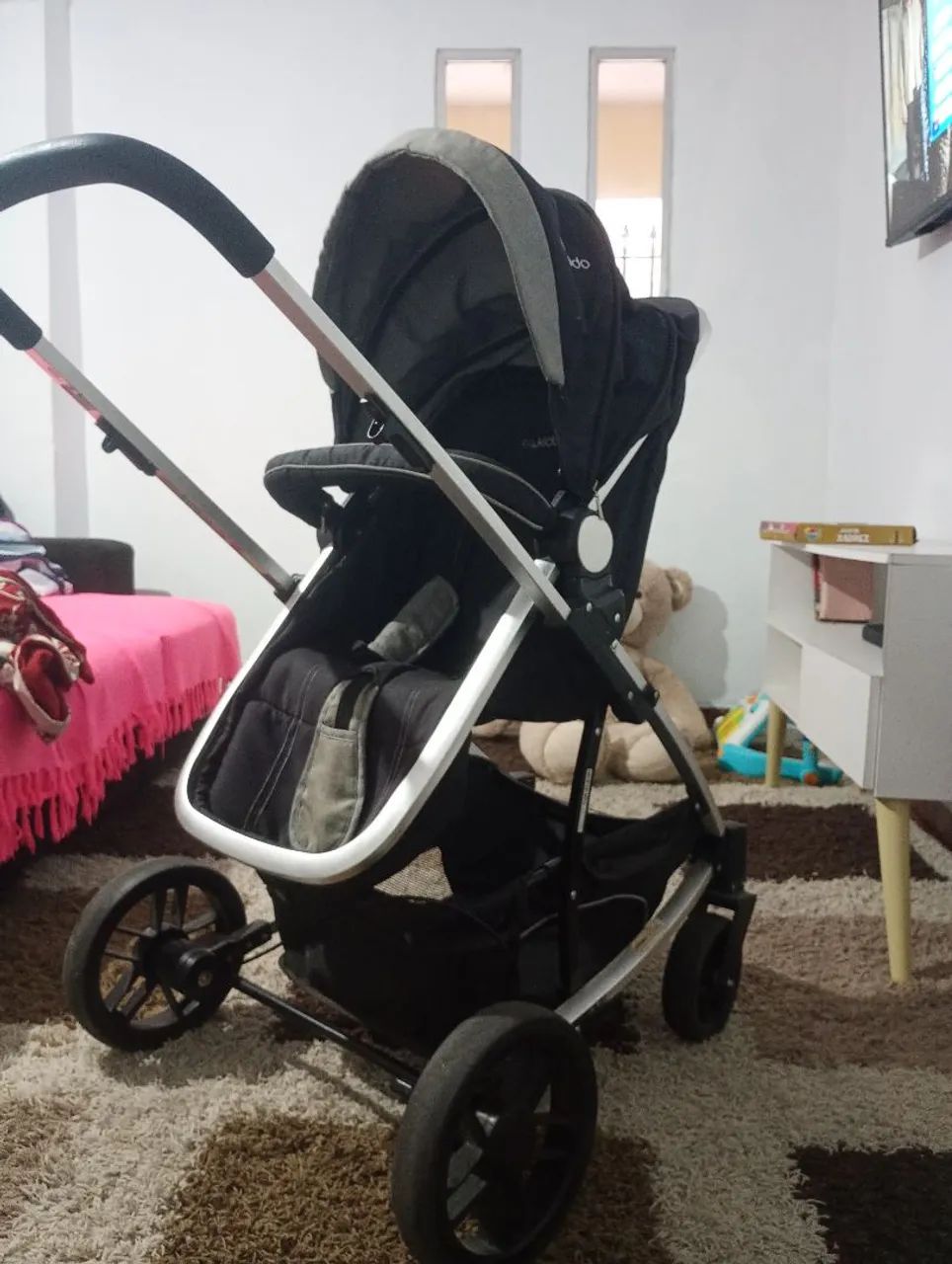 Carrinho de bebê Kiddo com Moisés 