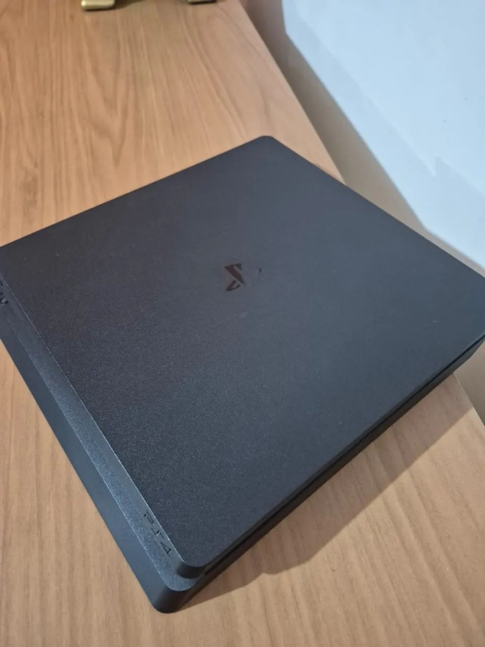 Ps4 Slim 1TB - IMPECÁVEL - Foto 3