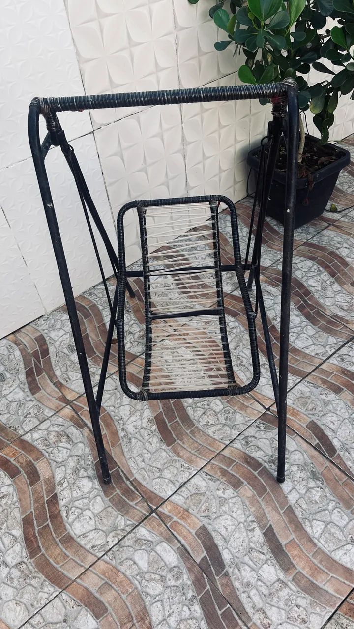 Vendo Balanço de Criança.  Semi Novo.   - Foto 5