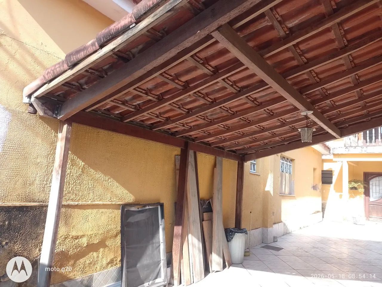 Telhas colonial com madeiras - Foto 2