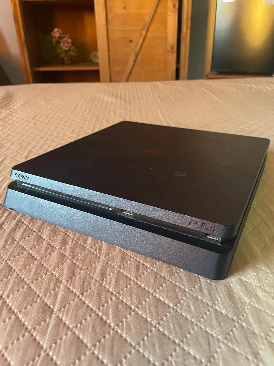 Ps4 + 2 jogos - Foto 4