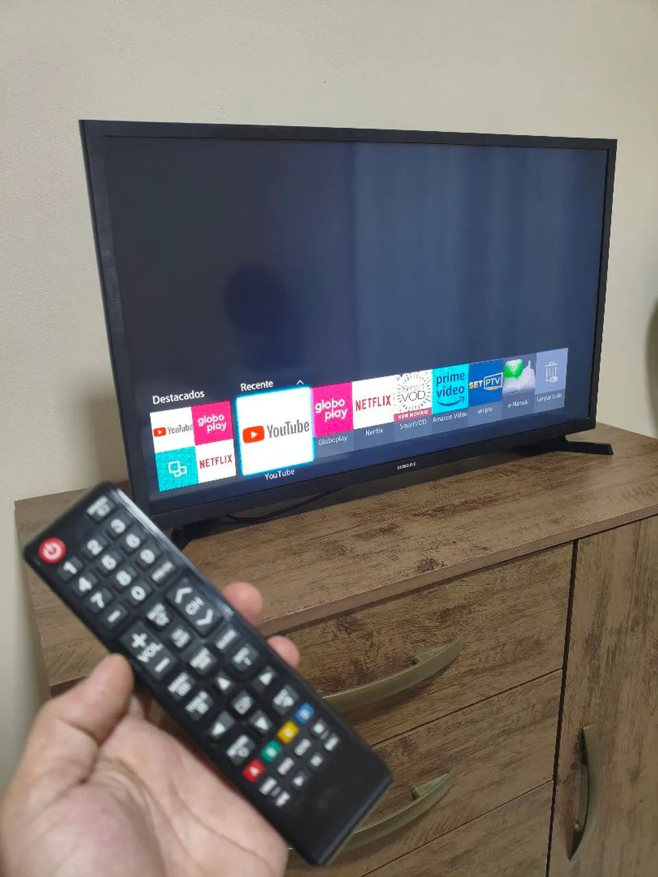 Tv Samsung smart 32 polegadas tv simples funciona tudo mais sistema mais lento  - Foto 2