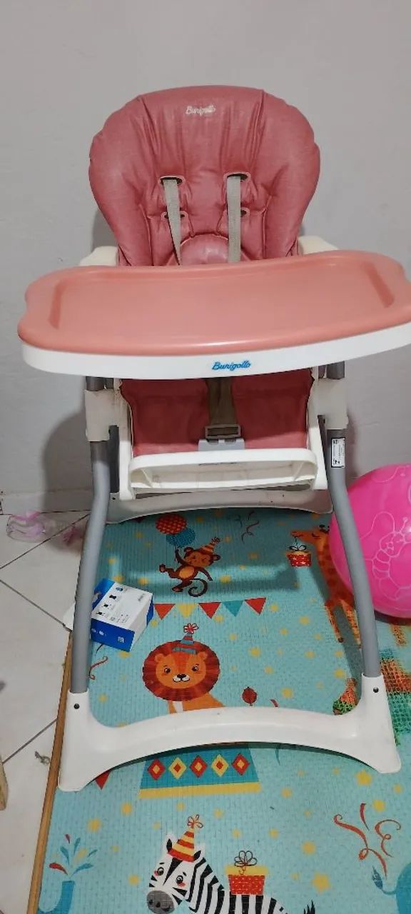 Cadeirinha de alimentação para Menina 