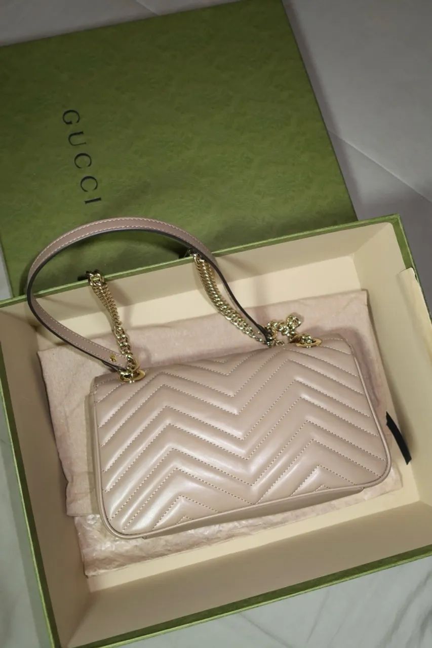 Bolsa Gucci modelo marmont  - Foto 2