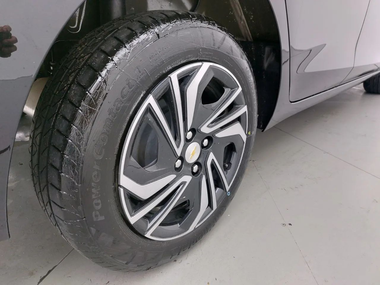 Chevrolet Onix Plus LT 1.0 12V Flex Mec. 4P, foto 13 de 18
