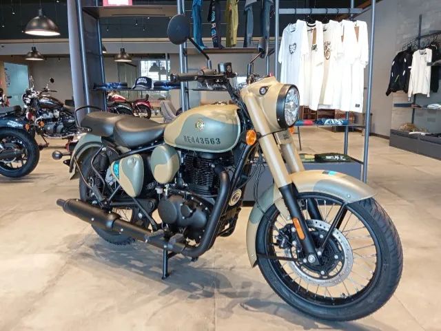 Royal Enfield Classic 350 Commando - 2026 ZERO KM  