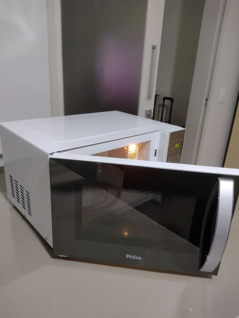 Microondas Philco 28 litros, Espelhado. - Foto 3