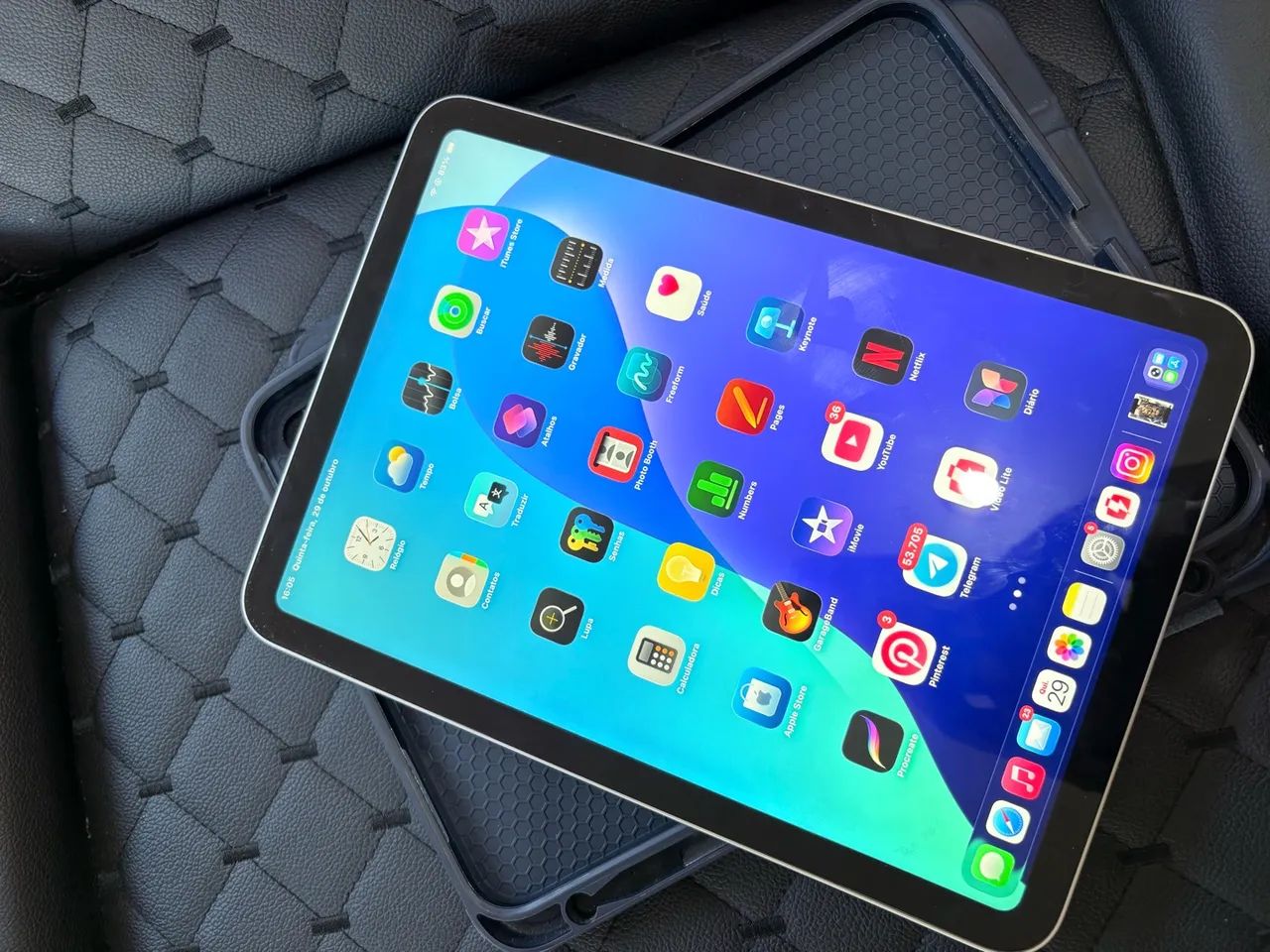 IPAD 10 - 64 GB