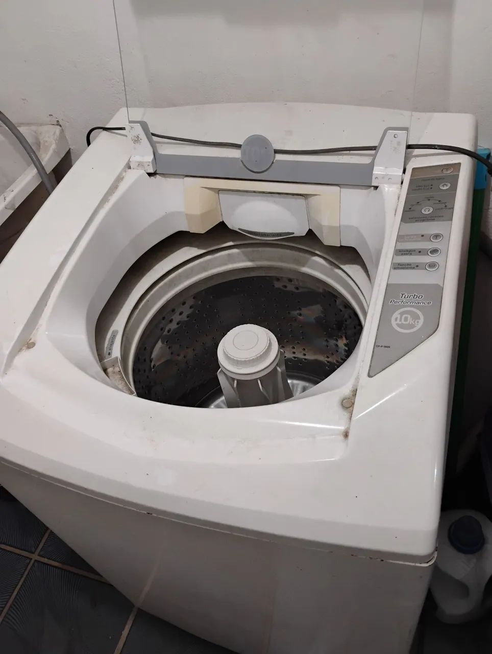 Vendo máquina de lavar Brastemp 10kg. Não centrifuga - Foto 2