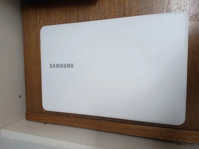 Notebook Samsung Essentials Branco - Ótimo Estado