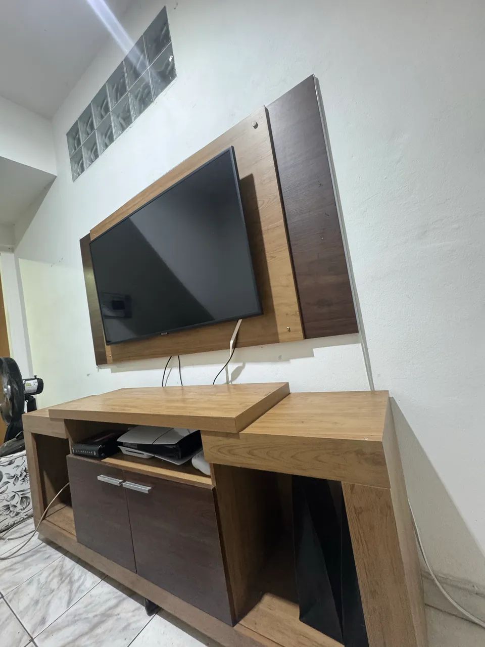 Rack com Painel para TV - Ótimo Estado