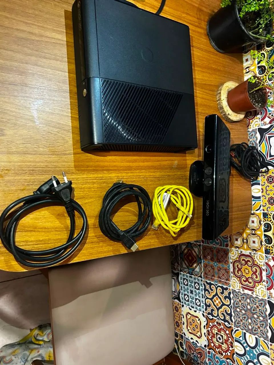 Xbox 360 Super Slim + Kinect + 2 Jogos Originais - Foto 3