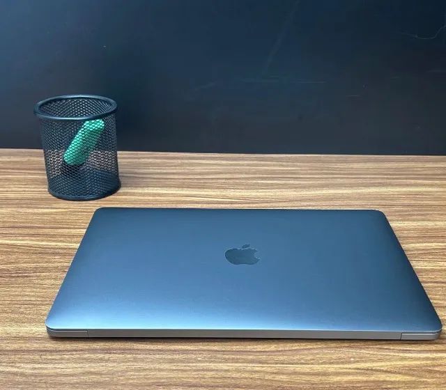 MacBook Pro 2017 13インチ Core i5 256G P4 MacBook Pro 2017 Usado 13