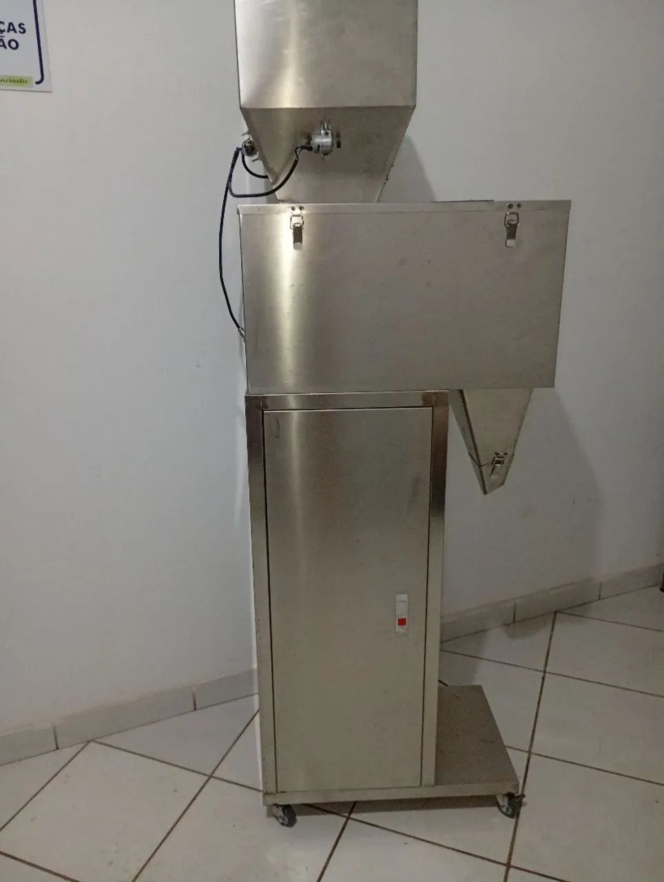 Dosadora  com Balança Eletrônica 10 - 1000g em Inox - Foto 4