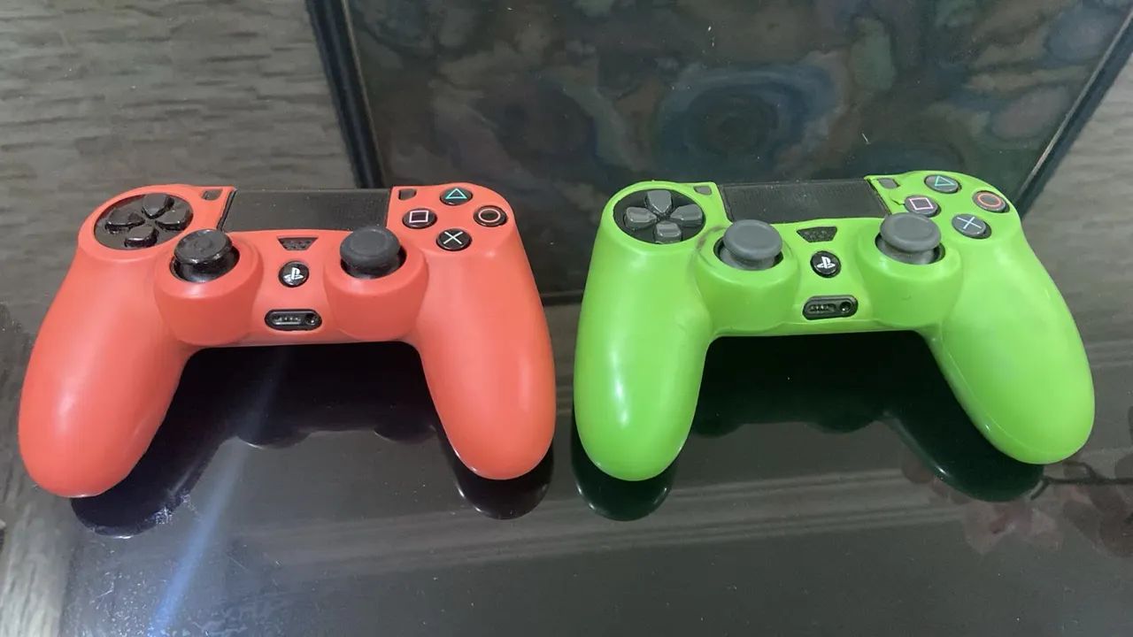 Ps4 fat + 2 controles - Foto 4
